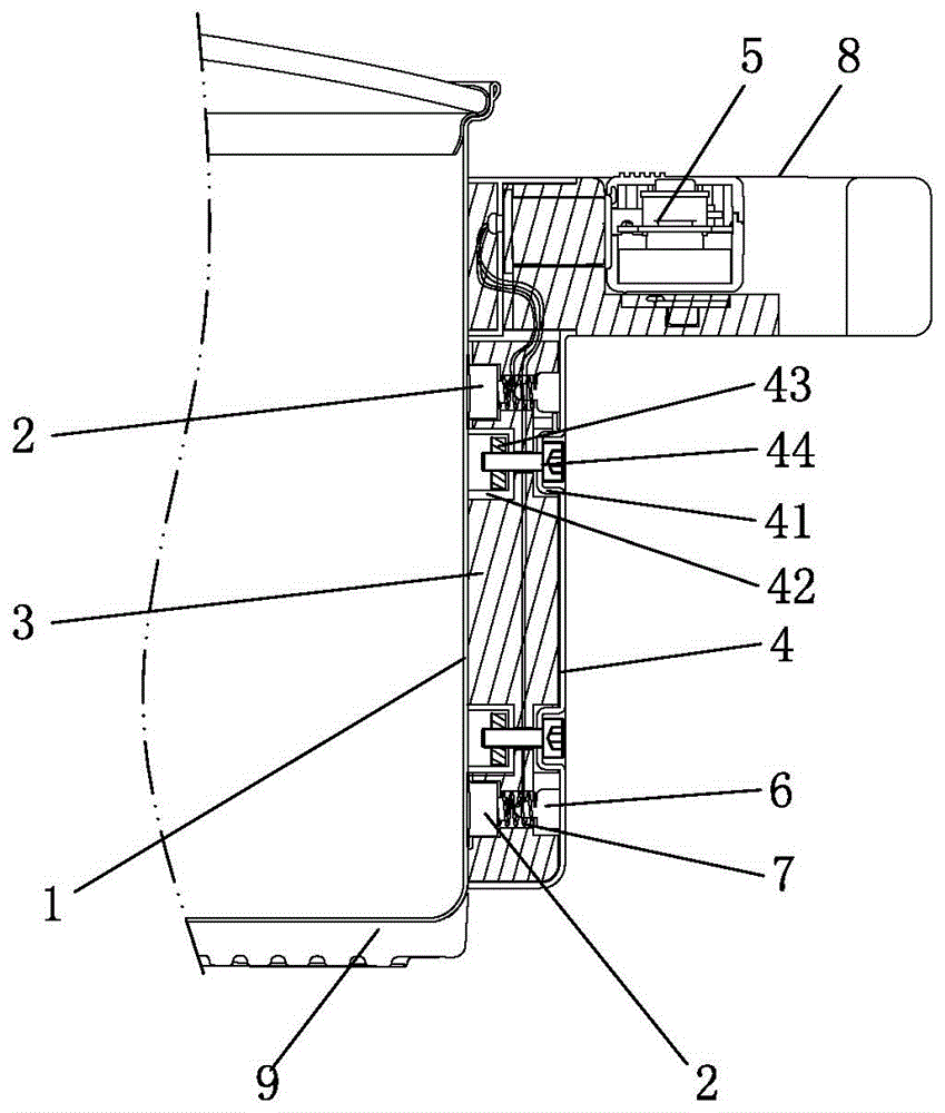 Cooker provided with multiple temperature-sensing probes and food cooking method