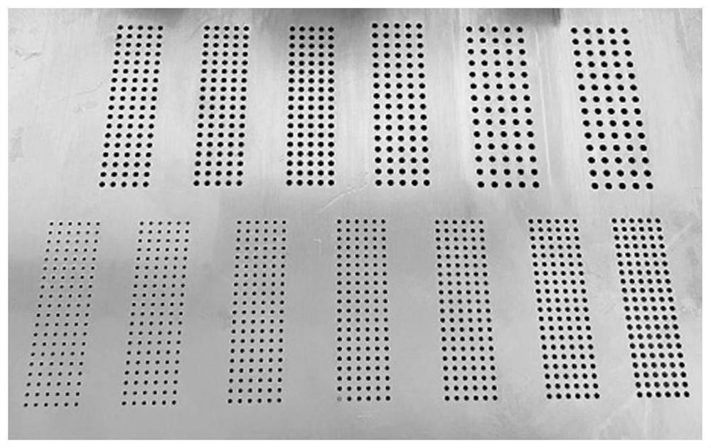 Method for forming polycrystalline structure welding spot by prefabricating IMC bonding pad