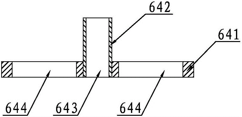 Driving belt double-direction expanding adjusting device of self-walking type spraying fertilizer distributor