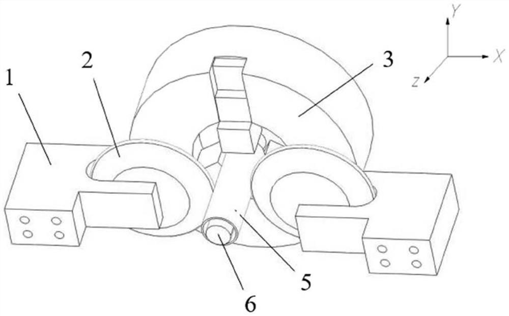 A multi-pass spinning forming clamping structure and spinning method for a variable-section conduit of a fuel tank