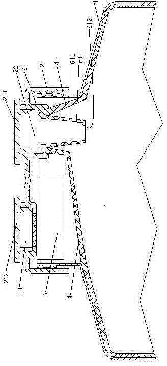 Hemodialysis concentrate bucket and hemodialysis concentrate delivery method