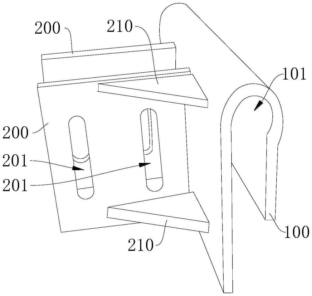 Hook piece and manufacturing method thereof