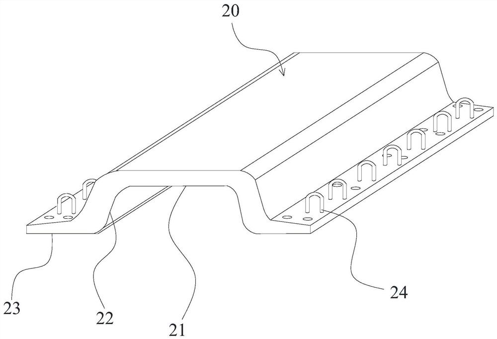 An assembled uhpc steel-concrete composite bridge deck and its construction method