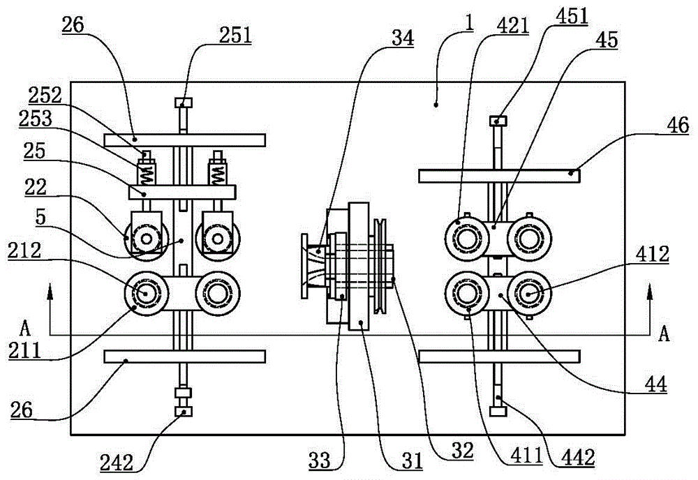 Round bar molding machine