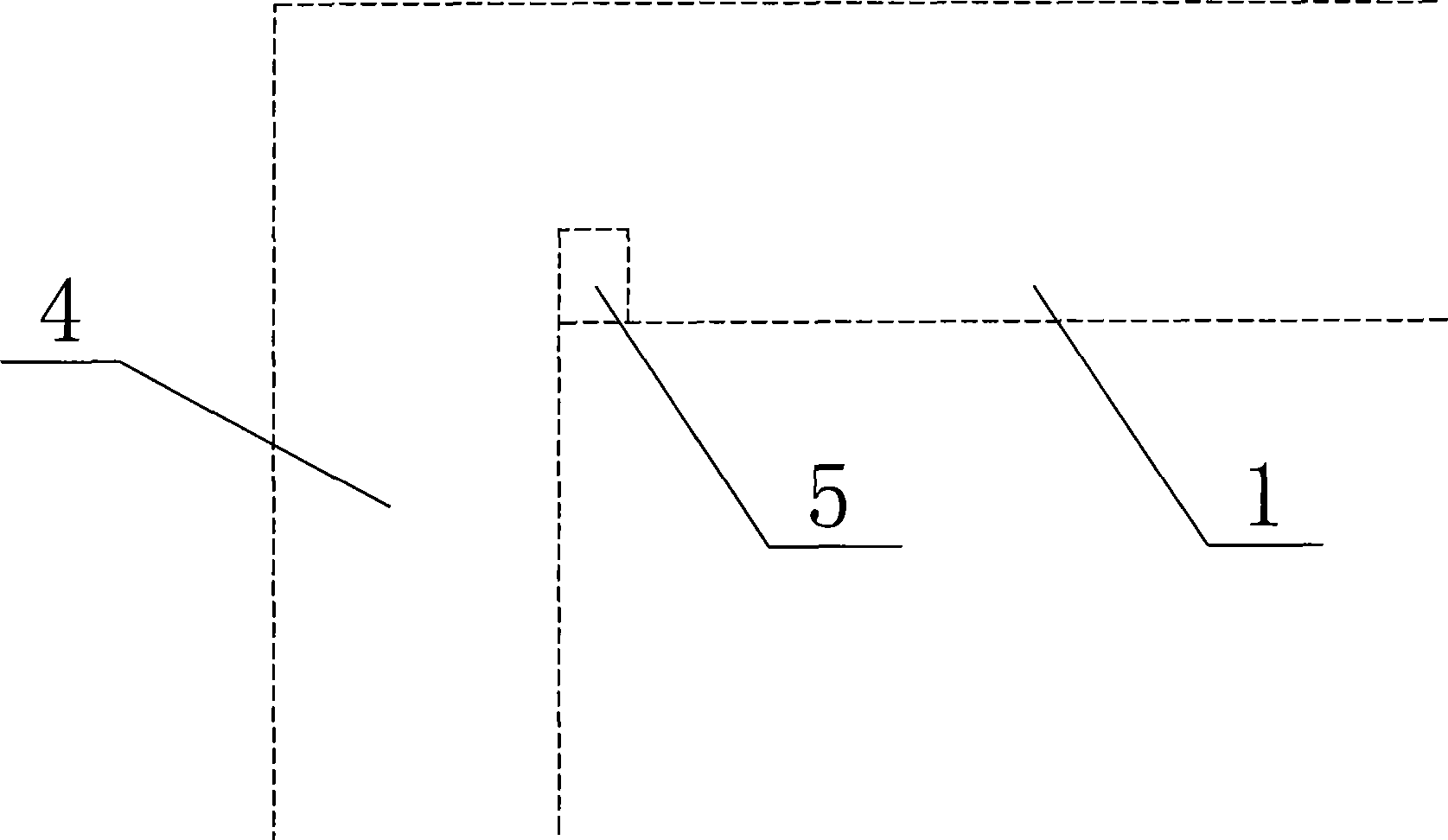 Layered drainage structure of underground powerhouse chamber of hydropower station in water-rich region and construction method thereof