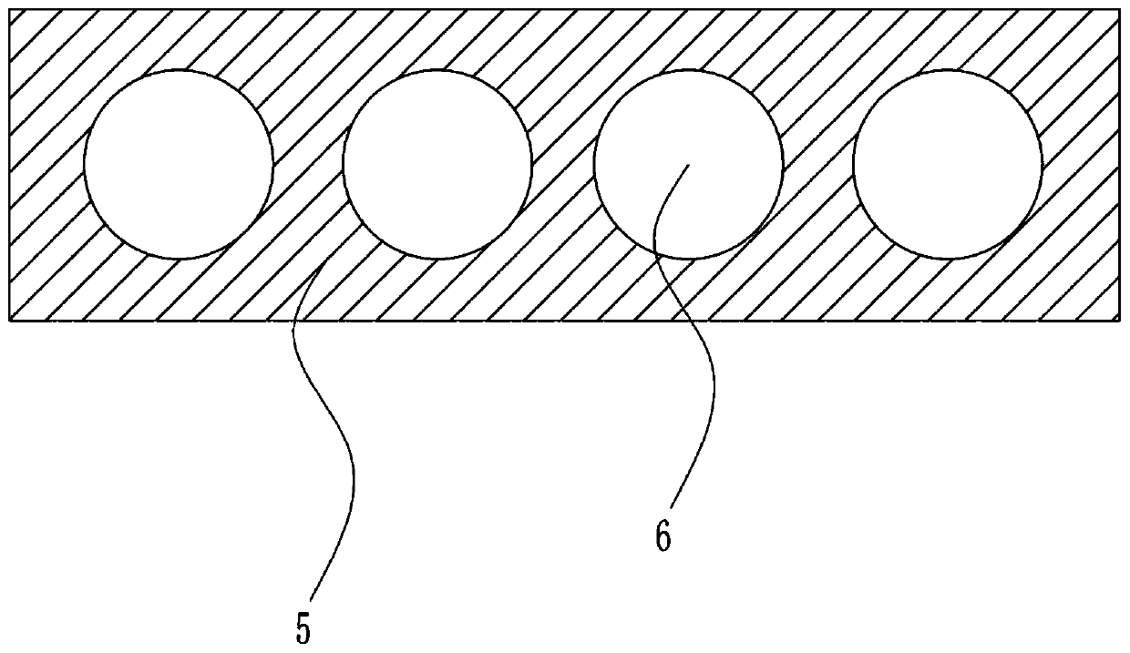 A pet feed compression molding device