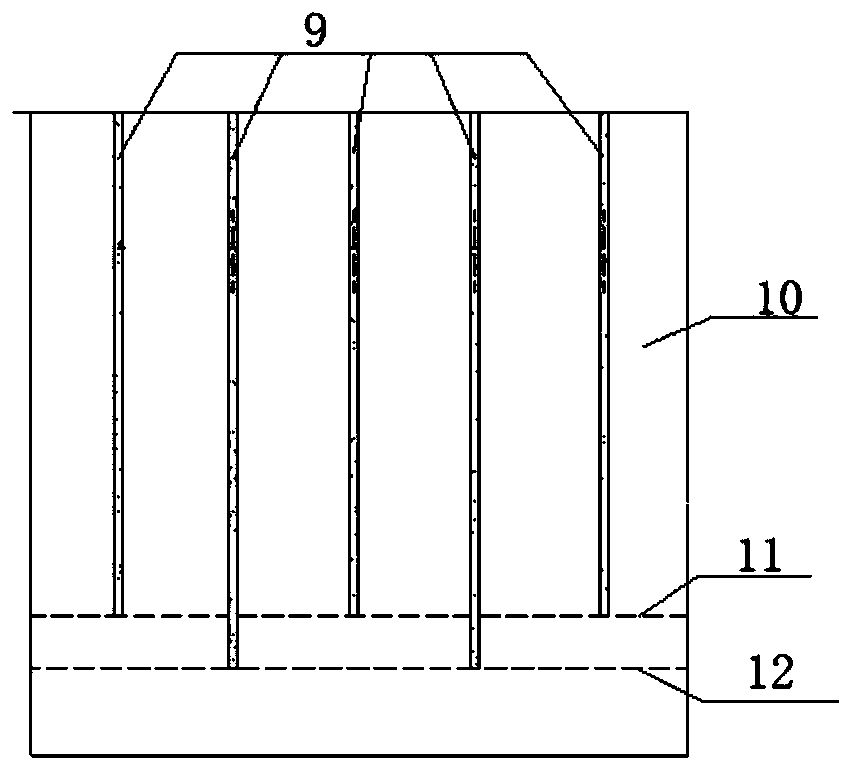 Low-angle dip stratified rock mass misfire-detonation-preventing blasting method