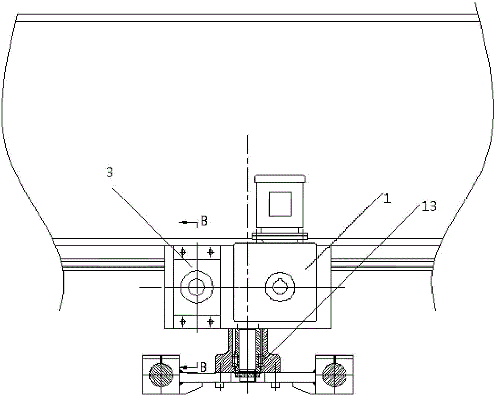 Rear suspension point swinging device for suspended edge roller