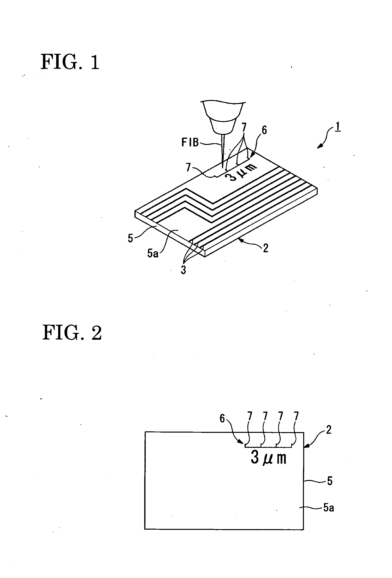 Substrate, micro structure, method of making reference scale, and method of measuring length of micro structure