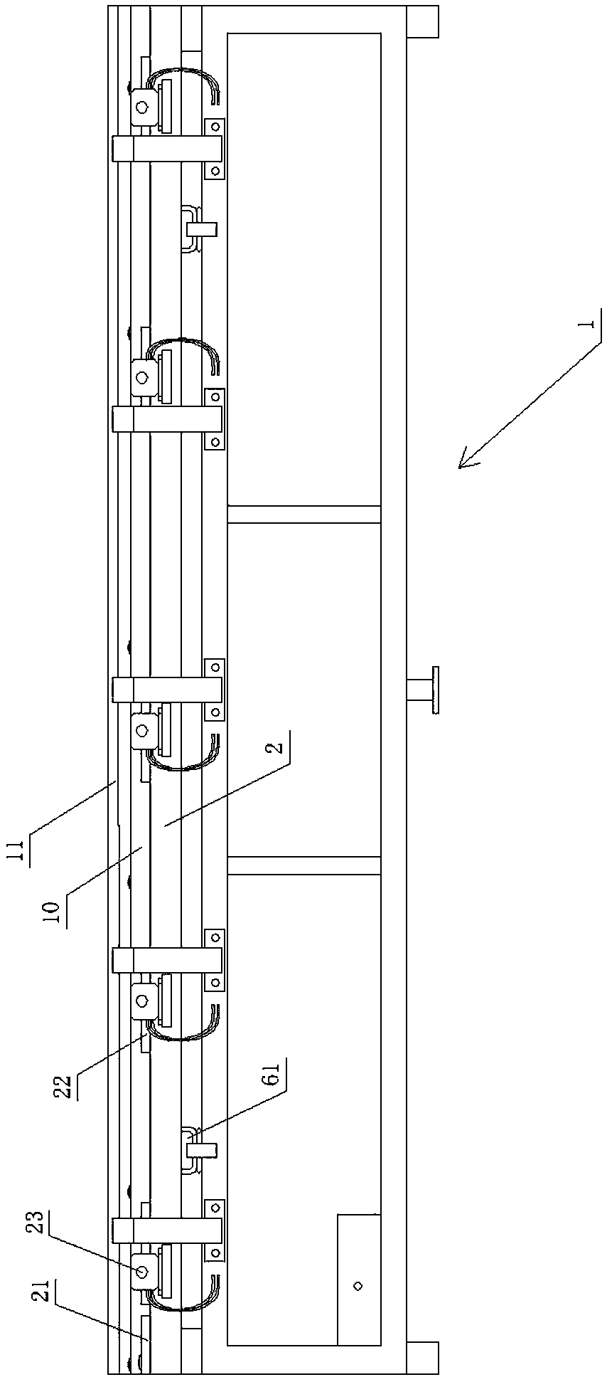 Perforating machine capable of improving production efficiency