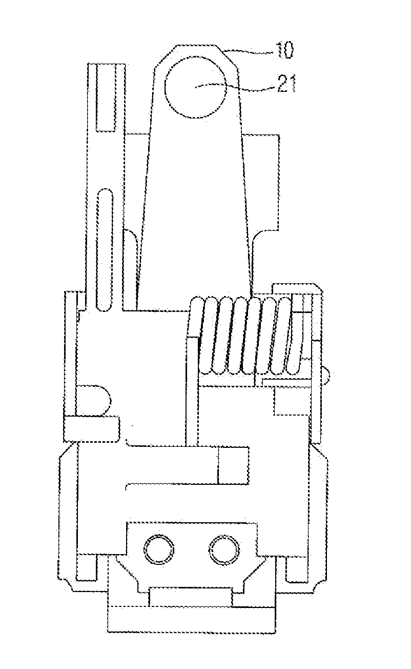 Gap adjusting method in trip mechanism of molded case circuit breaker