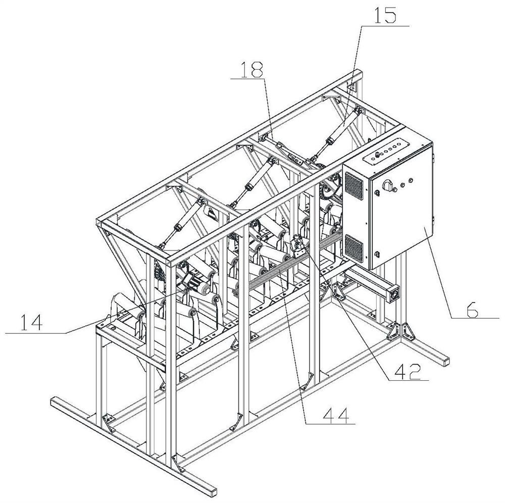 Automatic bamboo sawing equipment and bamboo sawing method capable of customizing cutting length