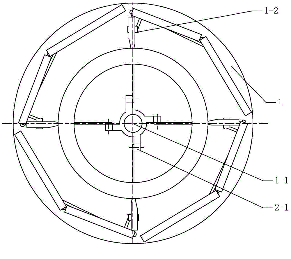 Single-drive synchronous unfolding mechanism provided with multiple folding control planes