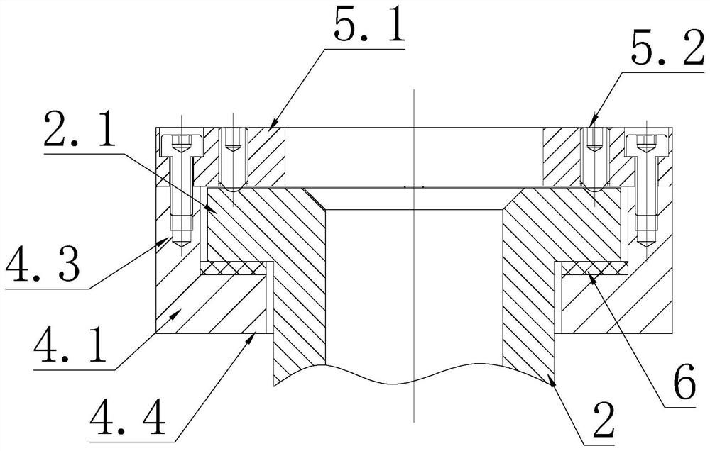 Adjustable high-speed laser cladding annular coaxial powder feeding nozzle and its adjustment method