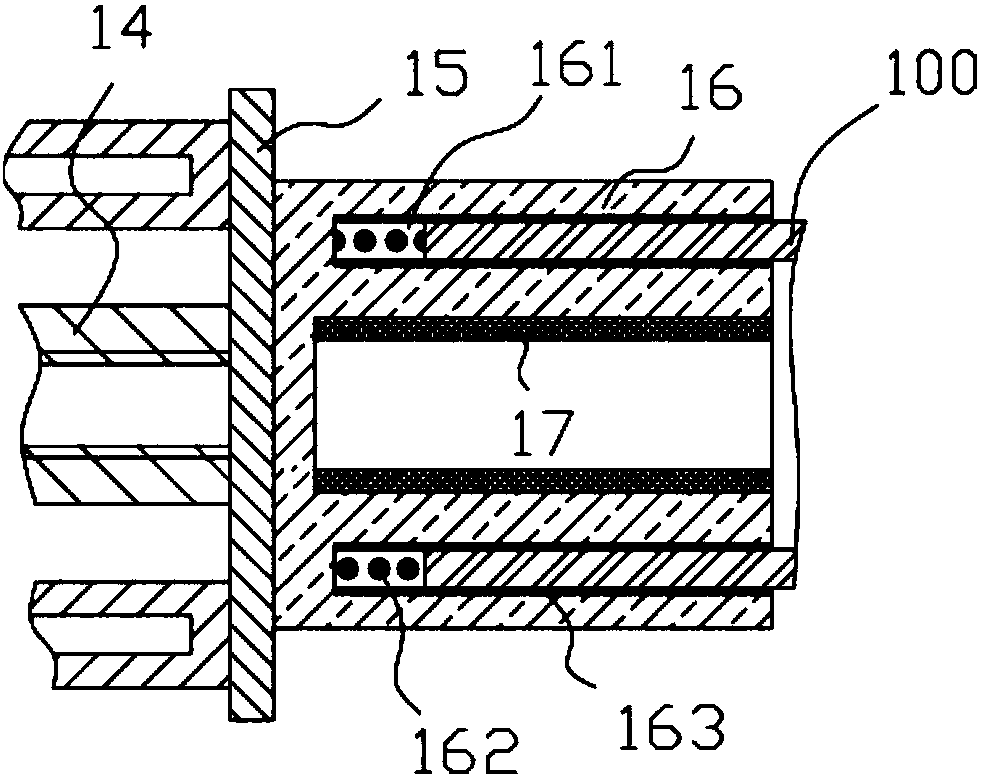 Height-adjustable clamping mechanism for aluminum alloy short pipe cutting