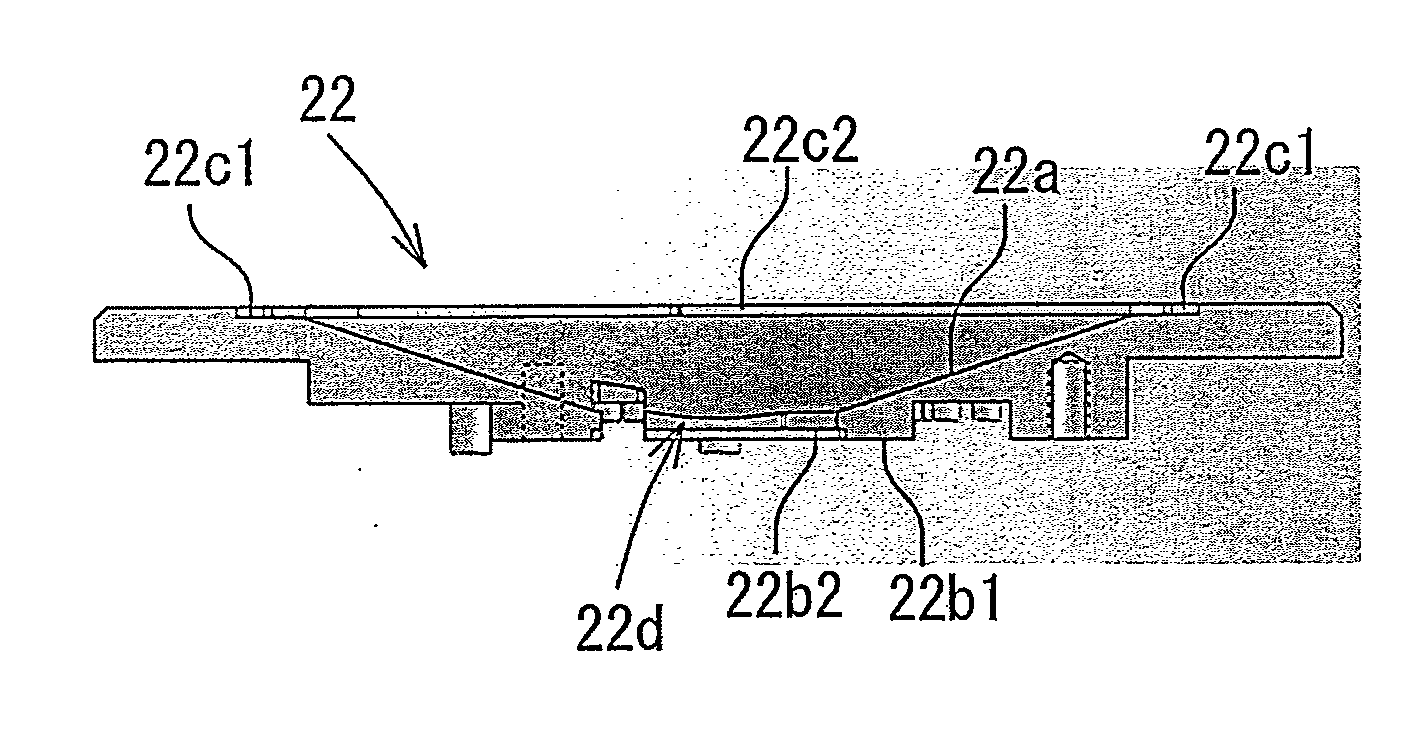 Reflecting plate for fresnel lens and illumination device