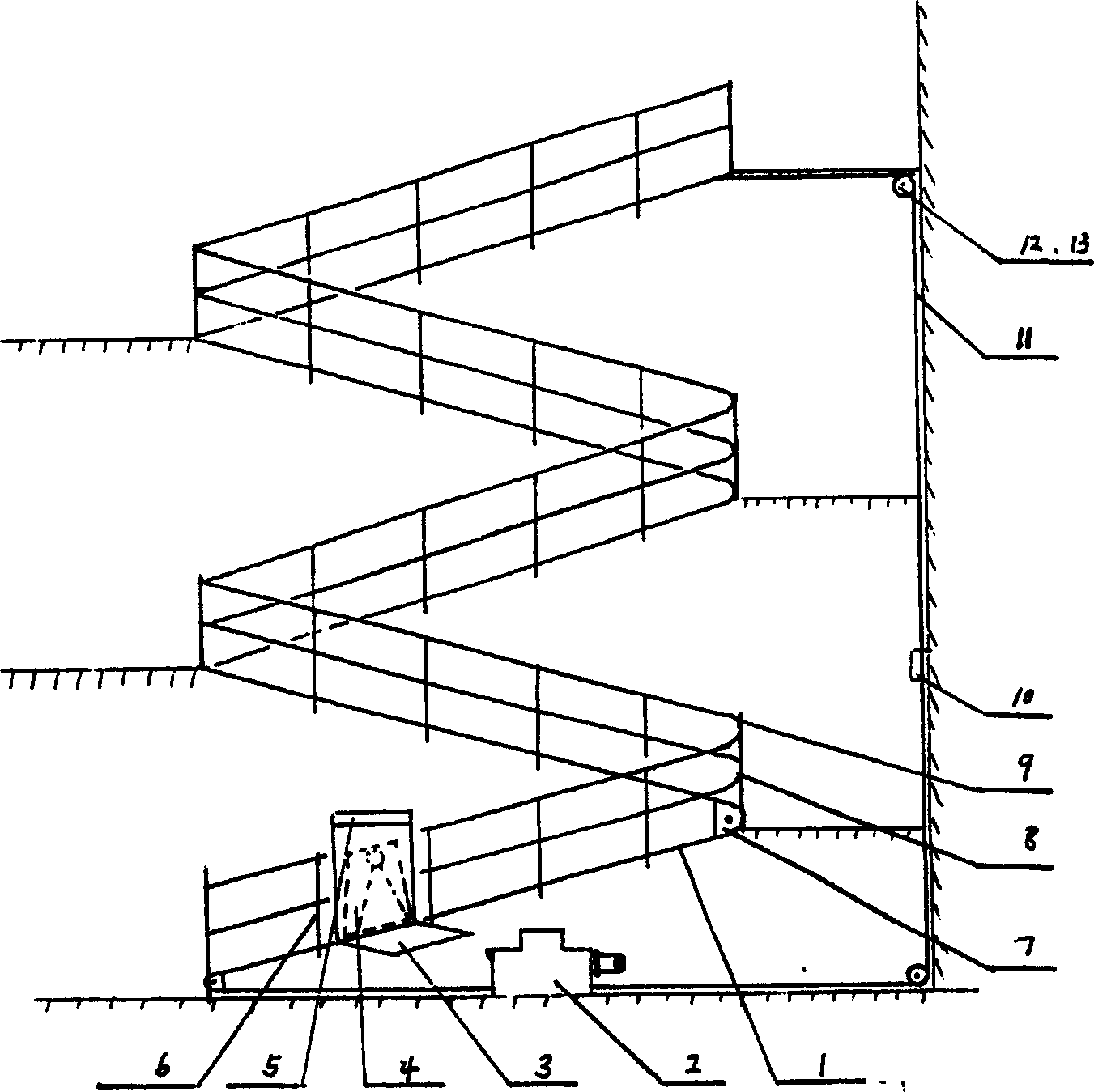 Staircase room automatic rotating staircase operating sliding seat, self-help method, and dynamic balancing sliding body