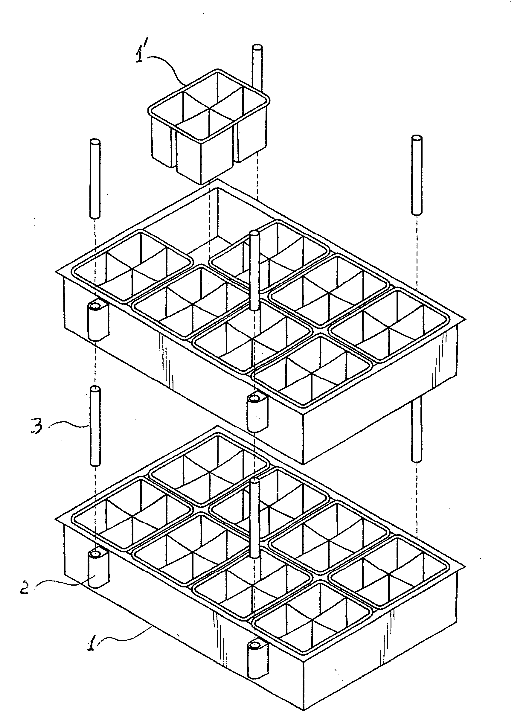 Stackable nursery trays for plants