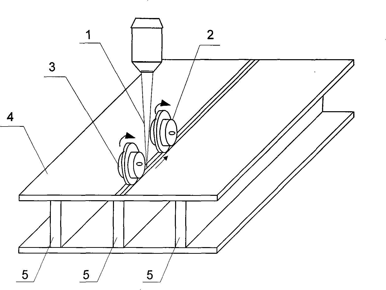 Laser-electric resistance seam welding in-phase compound welding method of frame-covering structure