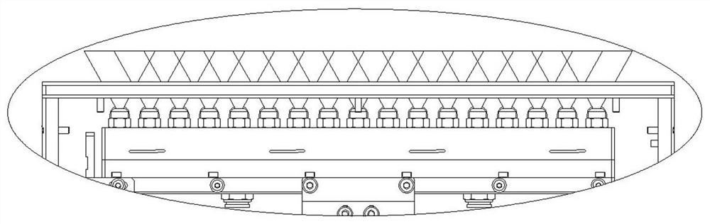 Uniform cleaning device suitable for cleaning structure of precision machine tool equipment