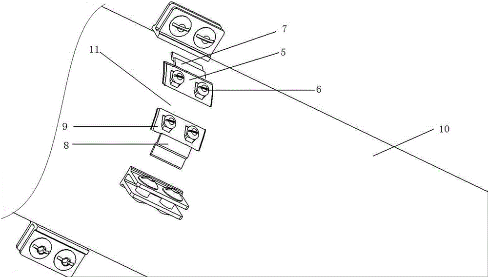 A missile and its engine compartment body