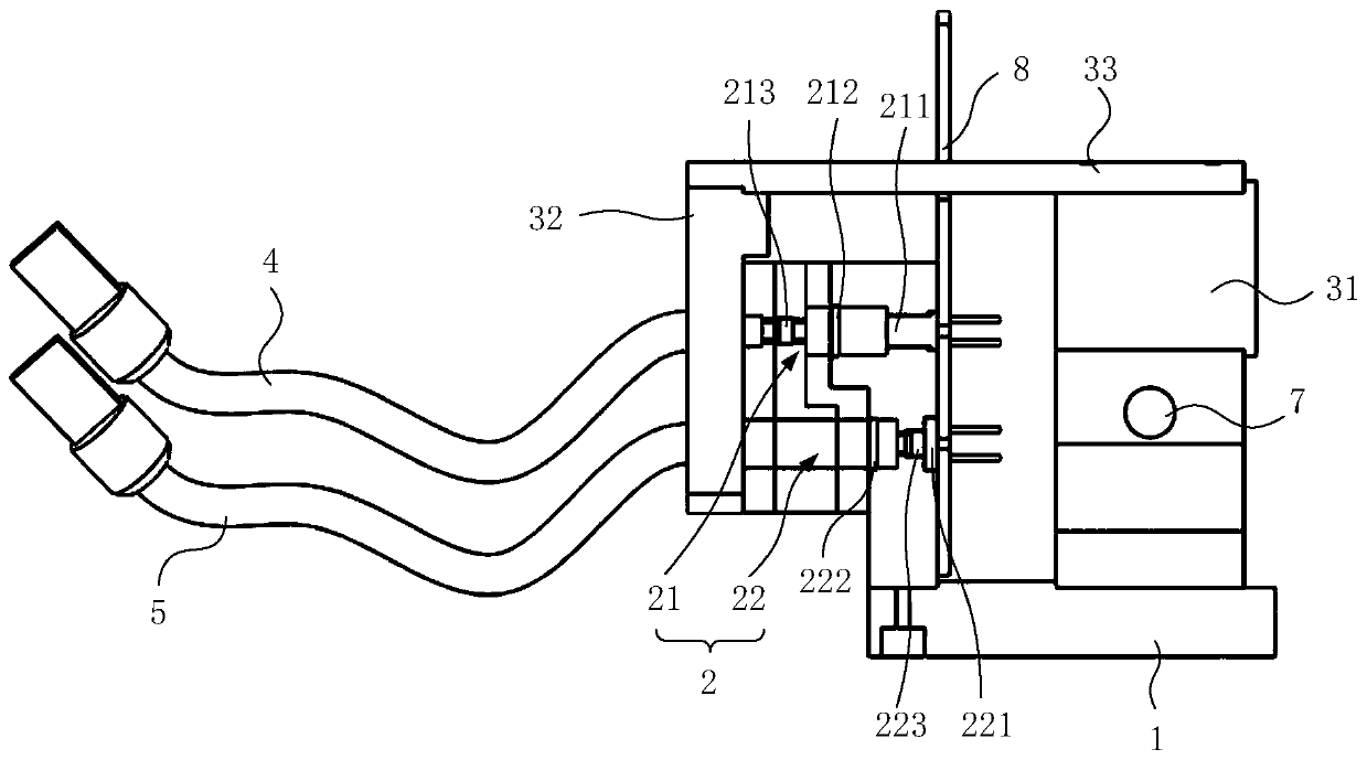 Fluorescence detection device based on micro-fluidic chip and micro-fluidic chip detection system