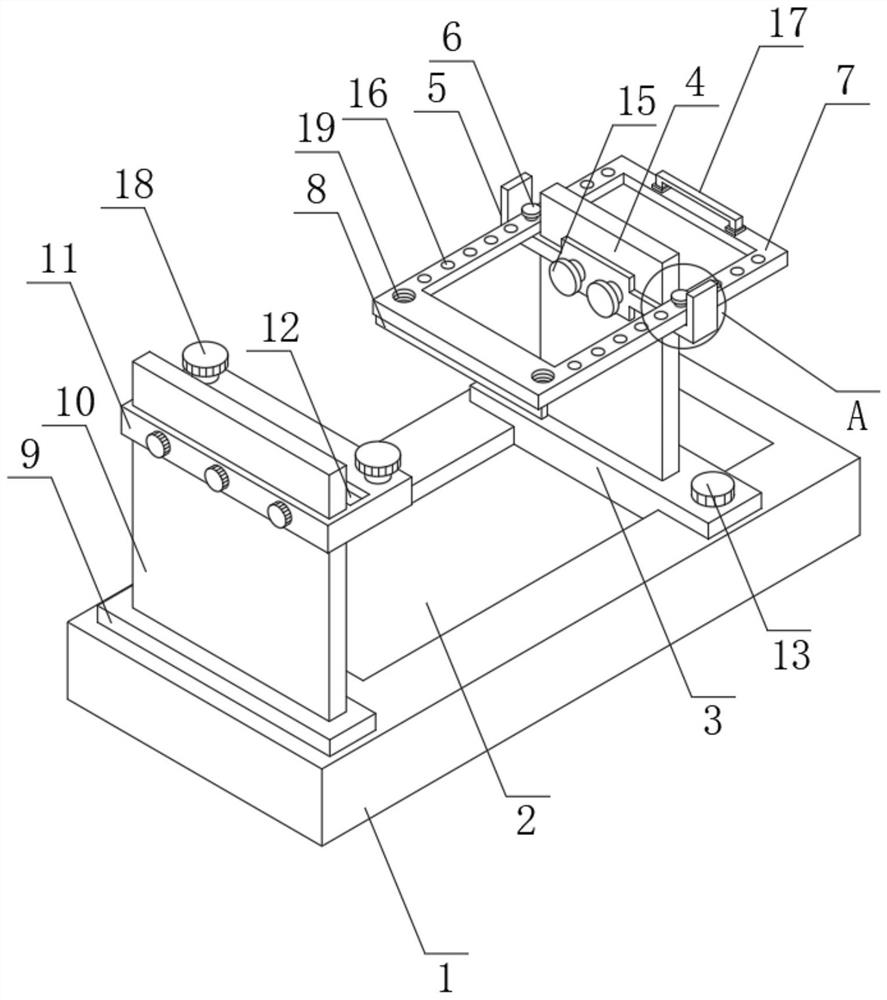 Cutting mechanism for extrusion molding of CPVC pipe