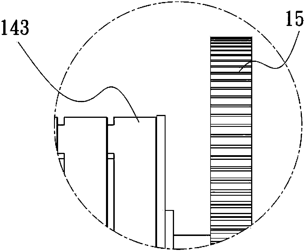 Energy storage device for storing energy as spring torsion