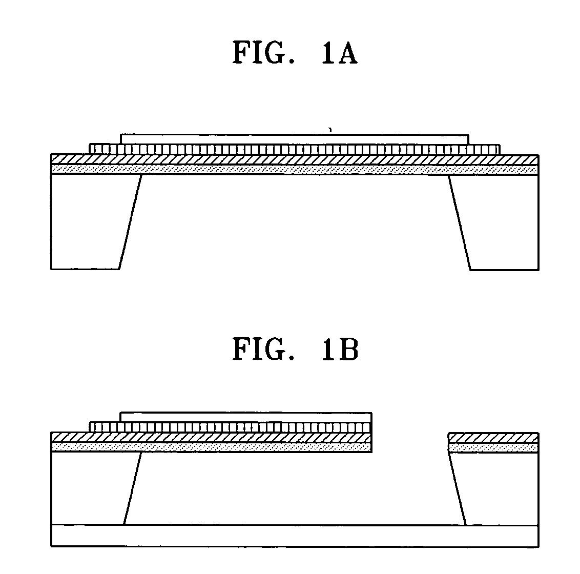 Microphone and speaker having plate spring structure and speech recognition/synthesizing device using the microphone and the speaker