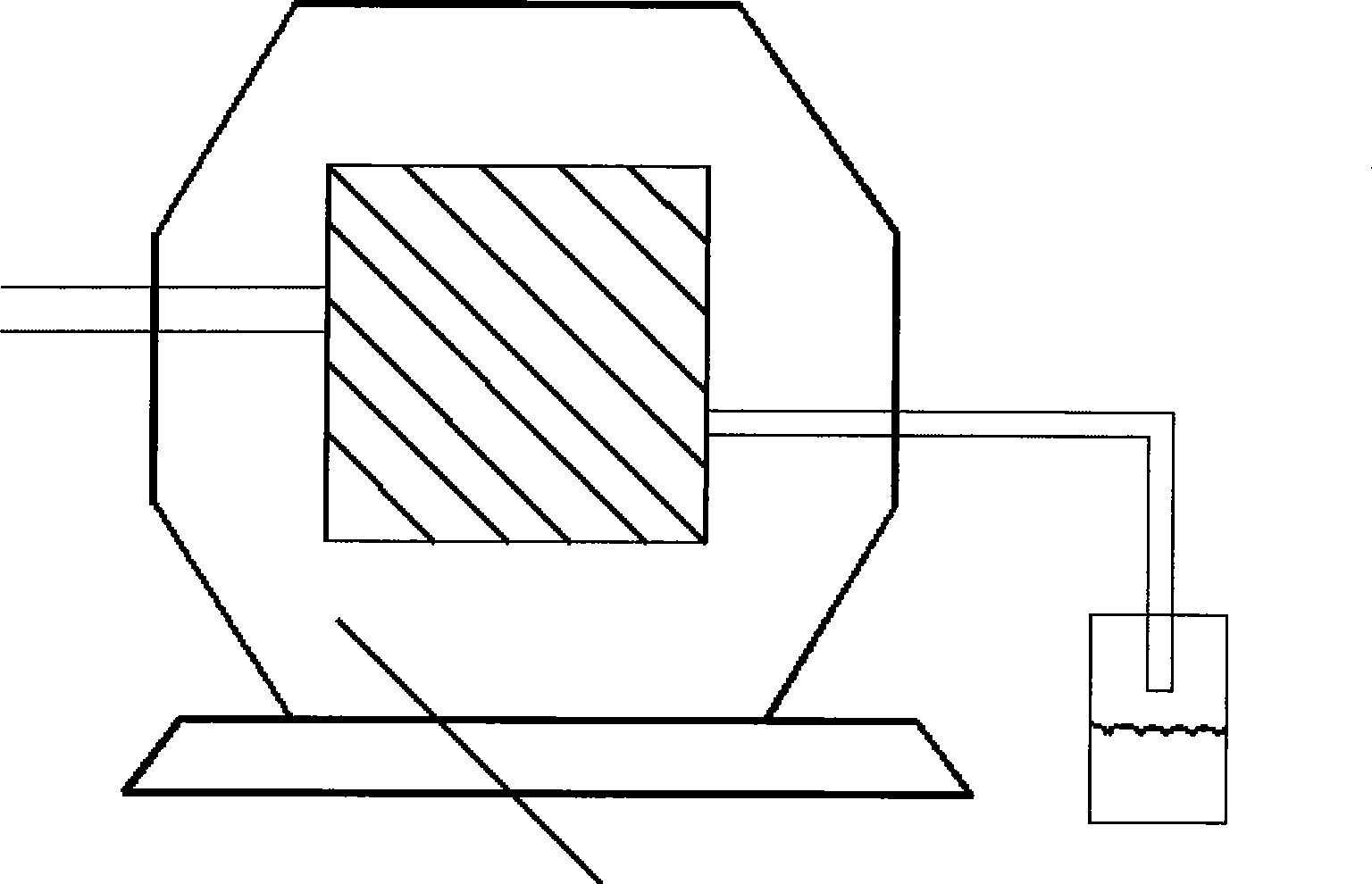 Silicon nitride spray finishing method for quartz crucible for polysilicon solar battery casting ingot