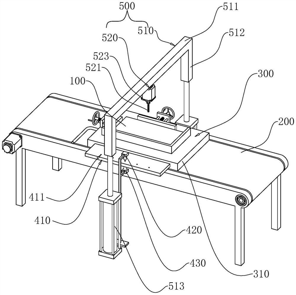 Adjustable bone plate and punching device therefor