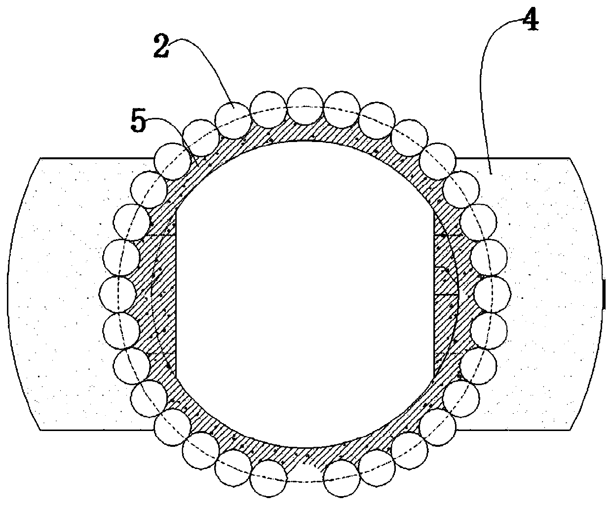 Pipe-jacking working well applicable to desert waterless sand area and construction method