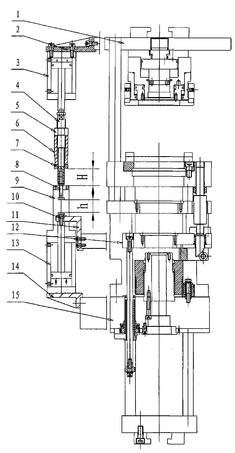 Powder transferring control device of powder forming machine