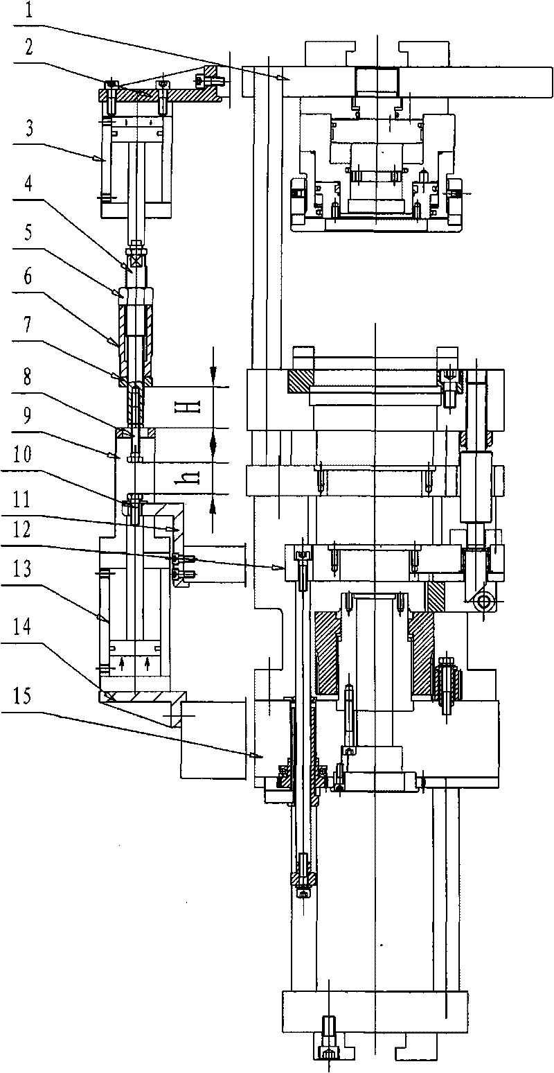 Powder transferring control device of powder forming machine