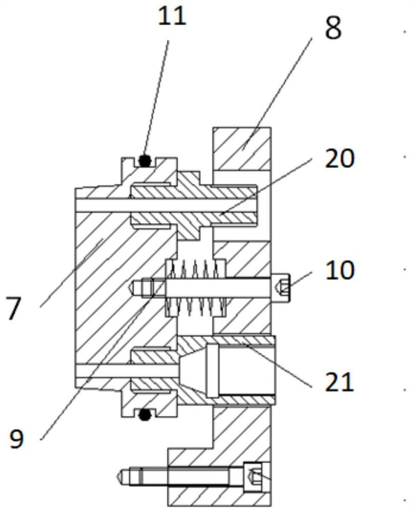 Hydro-bending die set for ultra-thin pipe with large diameter-thickness ratio and forming method