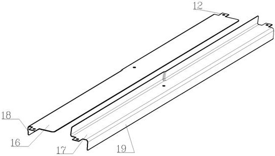 Slender Z-shaped part composite forming device and forming method