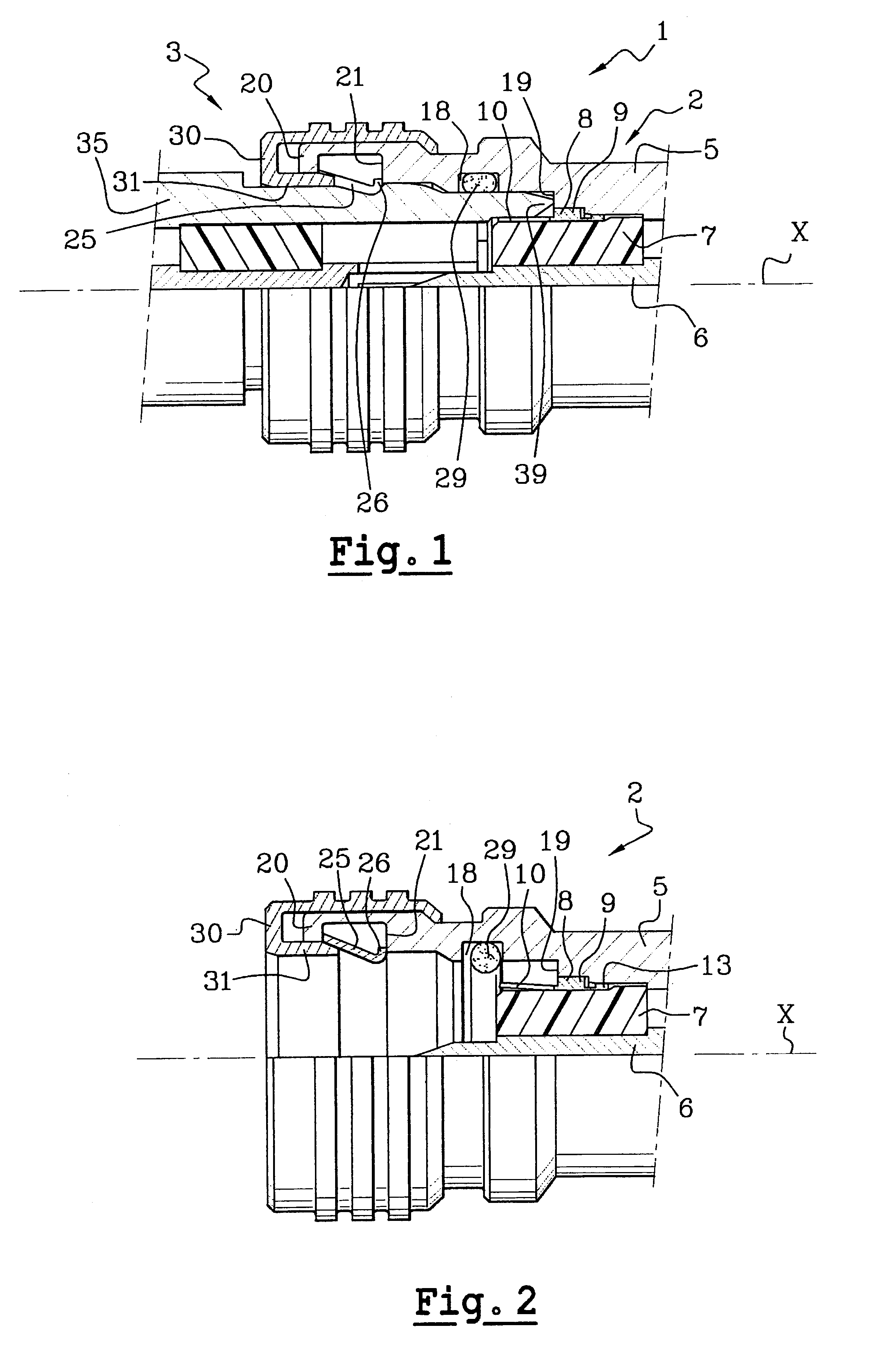 Coaxial connection with locking by snap-fastening