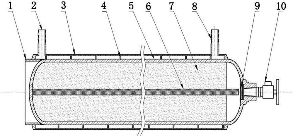 A hydrogen storage tank with an external heat exchange structure