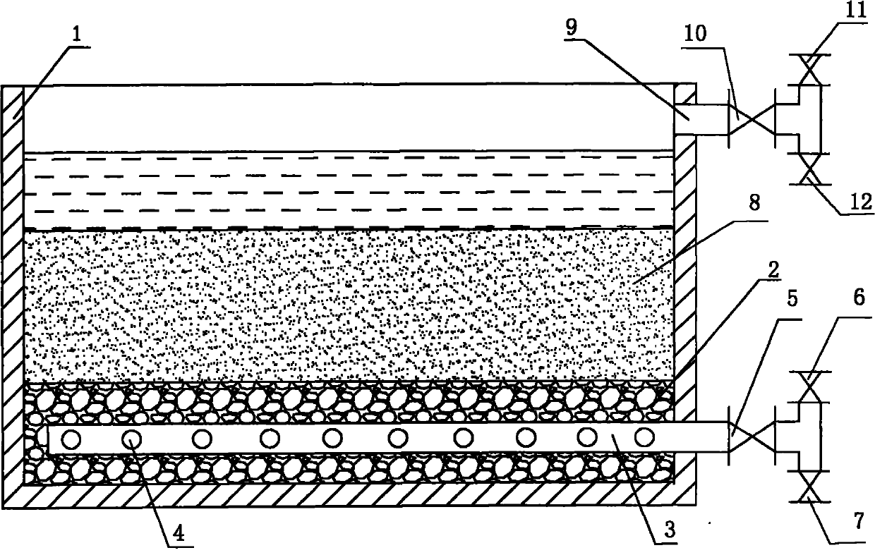 Method for desalting sea sand and device for desalting sea sand with same