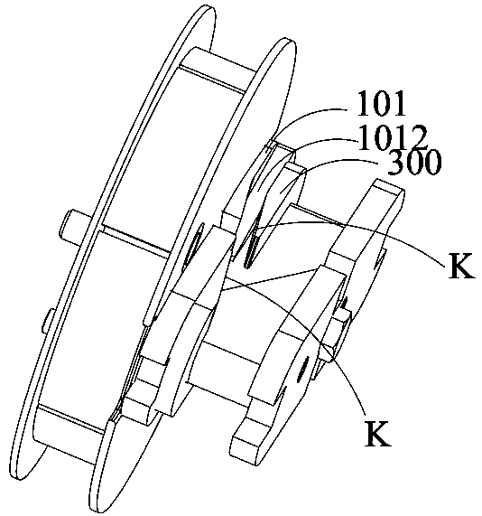 Magnetic pole coil winding mold and winding method using the magnetic pole coil winding mold