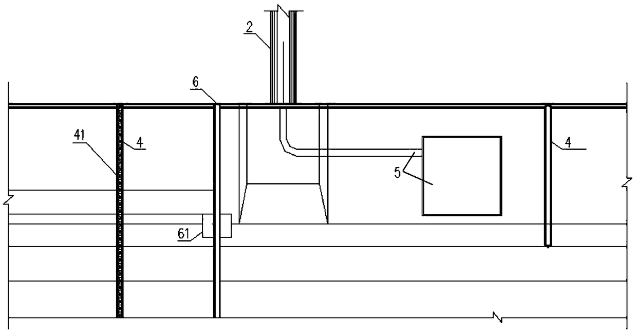 Sidewalk guard rail with drip and construction method of sidewalk guard rail