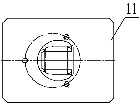 Bolt screwing device with floating connection