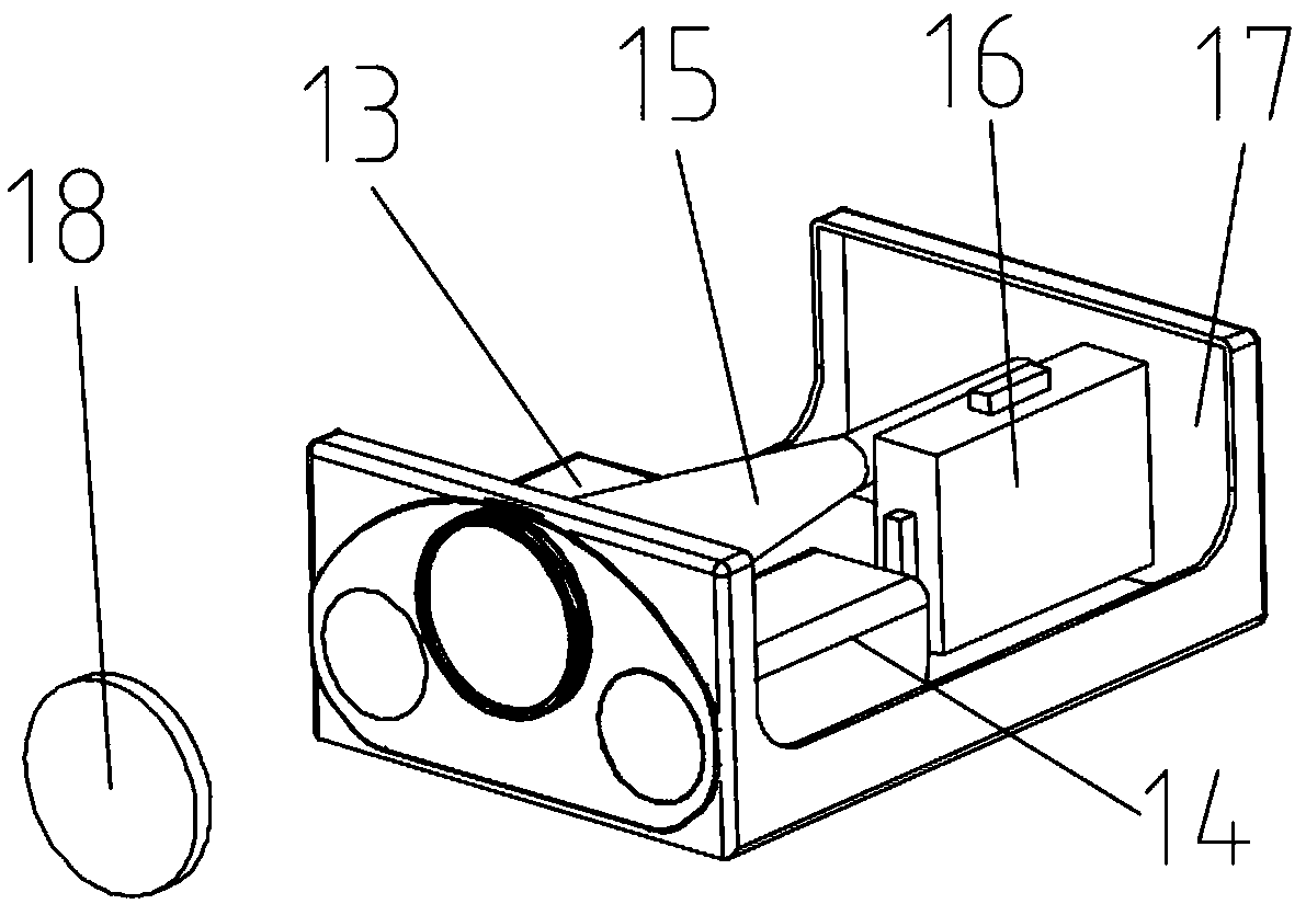 Vehicle-mounted detection device and detection method suitable for patrol inspection of power distribution lines