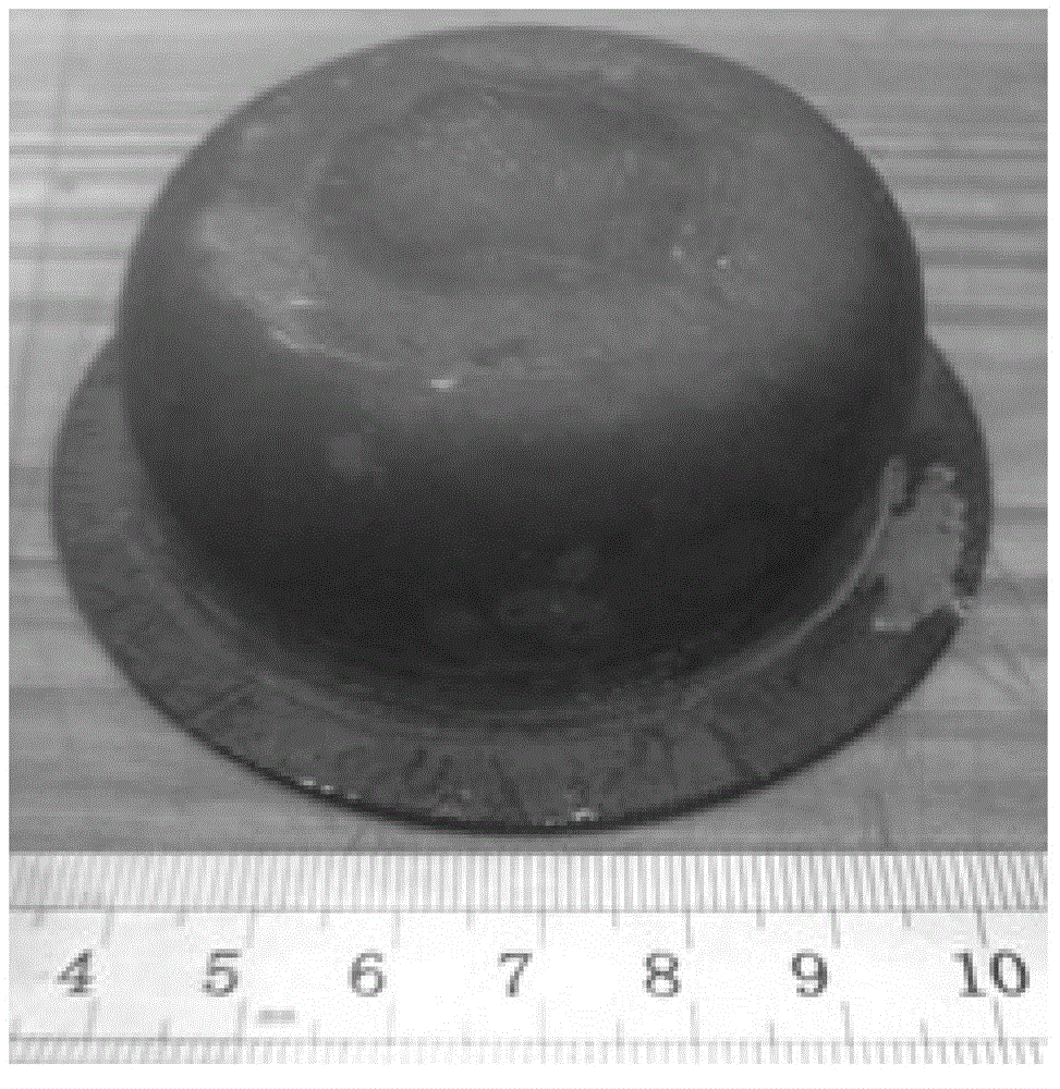 Device for high temperature solid power medium assisting titanium alloy plate superplasticity drawing and bulging integration and method thereof