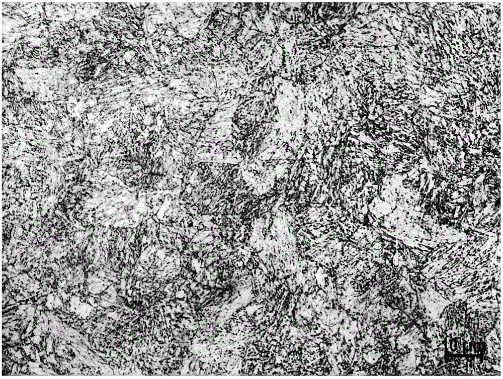 Nickel-free high-strength low-yield ratio medium manganese low-temperature steel and preparing method thereof