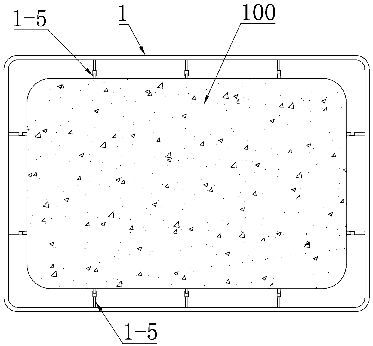 Concrete pier spraying curing device