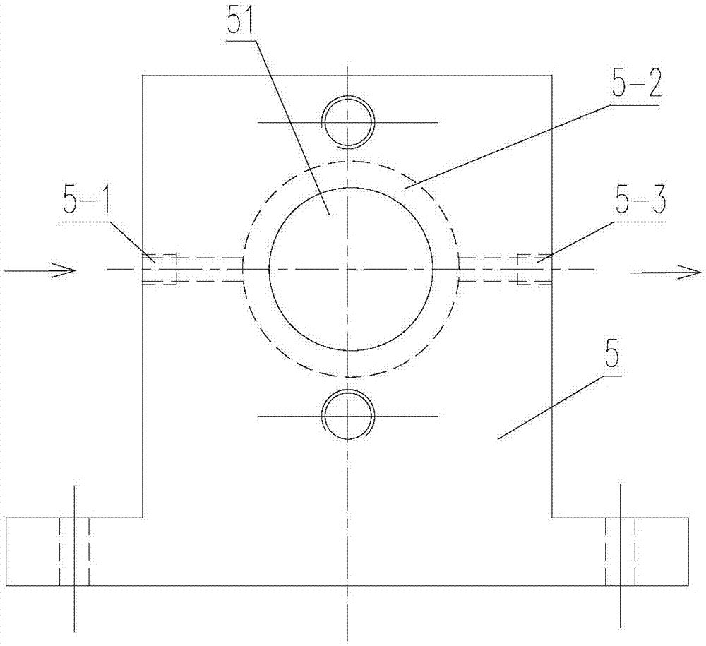 Method and device for assisting supersonic vibration in laser cladding