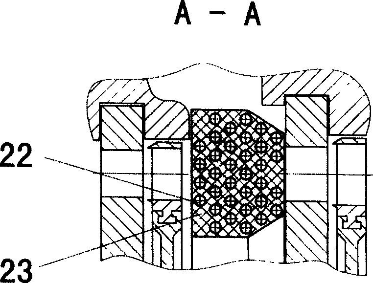 Multistage impulsion type steam turbine with damp being removed and heat being regained inside machine