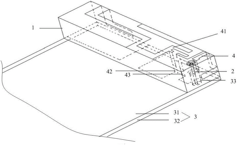 Mobile terminal and method for improving antenna performance of mobile terminal