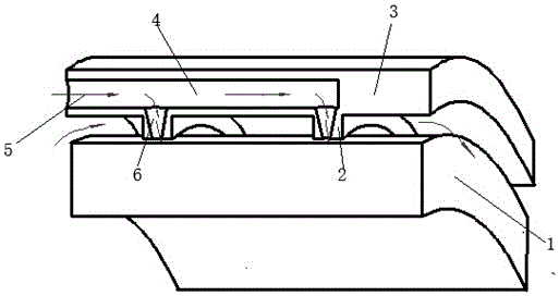 Self-adjustment jet type comb tooth vapor sealing structure for turbomachine